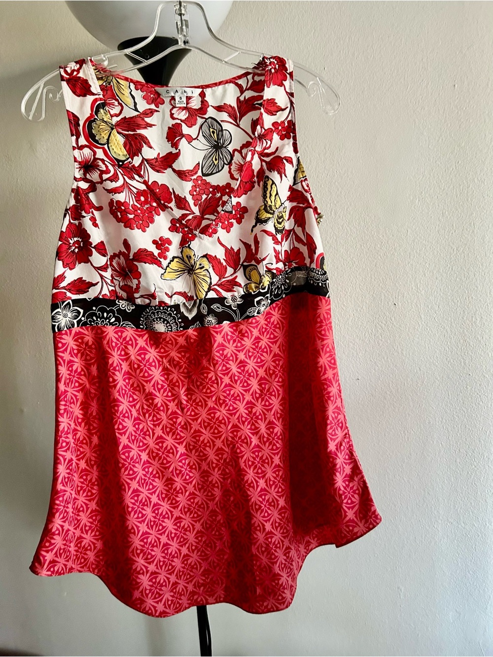 CAbi Red, White & Black Pure Silk Floral Print Sleeveless Top